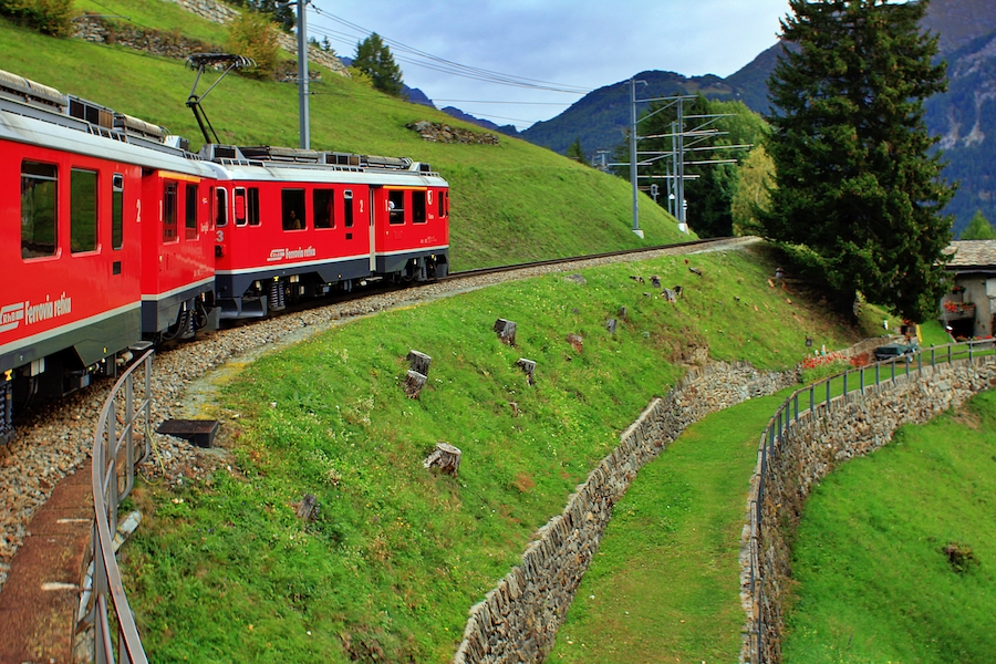 Treno rosso del Bernina ph. Francesco Rasero per eHabitat