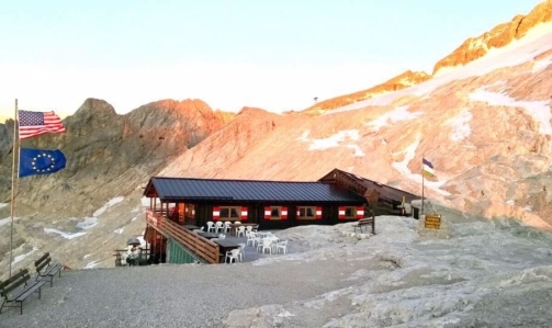 Fonte foto: pagina FB "Rifugio Ghiacciaio Marmolada"