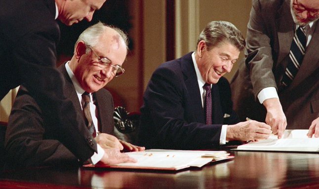 Gorbaciov compie 90 anni Ambiente Disarmo Nucleare 90 anni