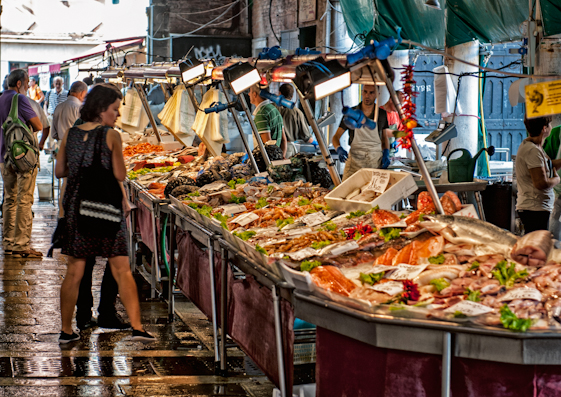 Mercato del pesce a Venezia